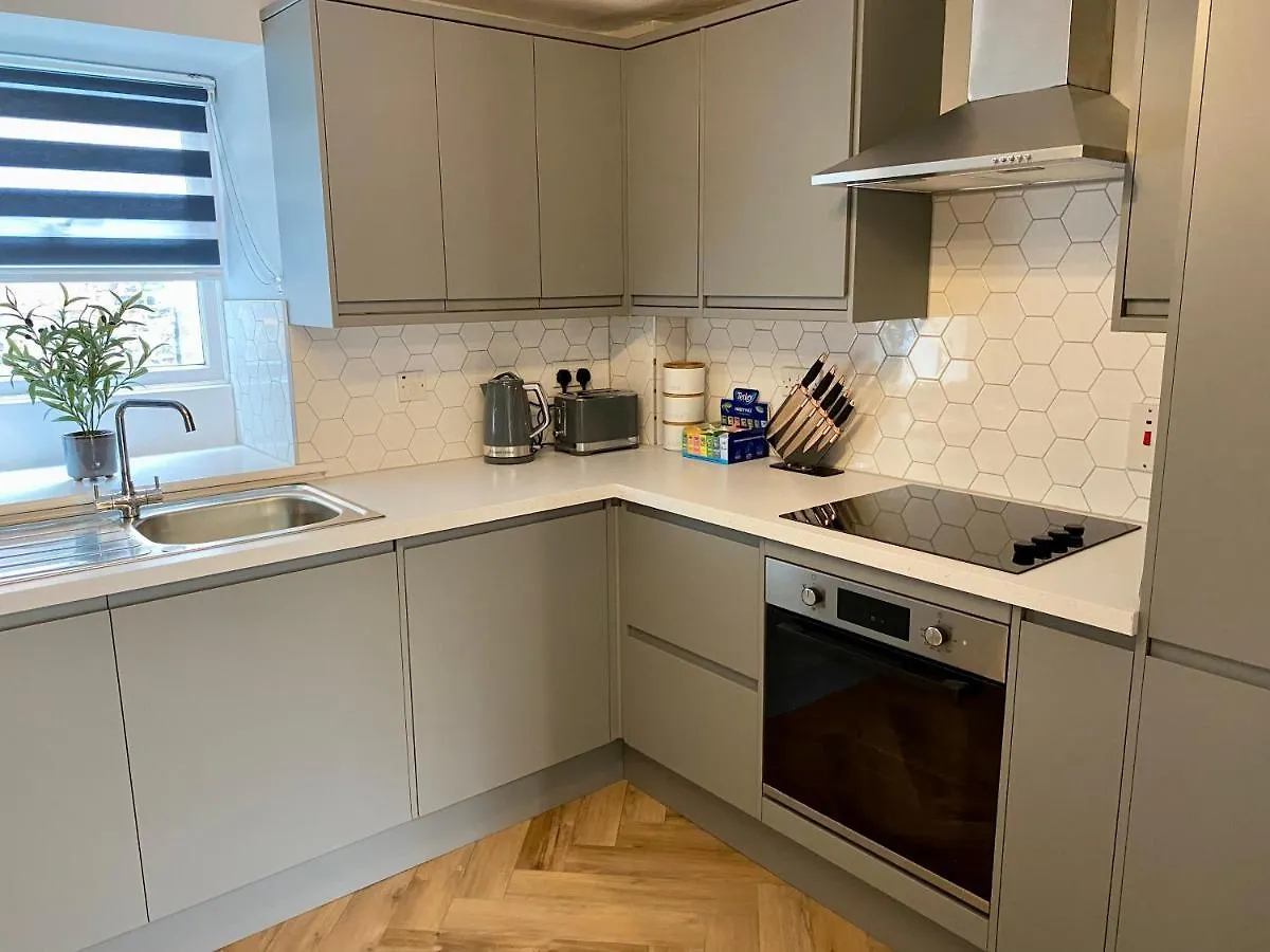 Luxury Riverside City Centre Apartment York