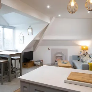 https://moor-view-apartment-near-city-centre-and-stadium.hotels-newcastle-upon-tyne.com